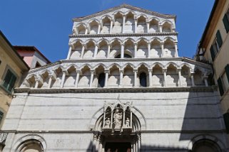 San Michele in Borgo - Pisa Italie 2015